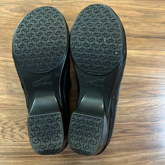 Dansko Tinley Women Size 38  Black Leather Professional Medical Clogs Unique - Picture 3 of 7